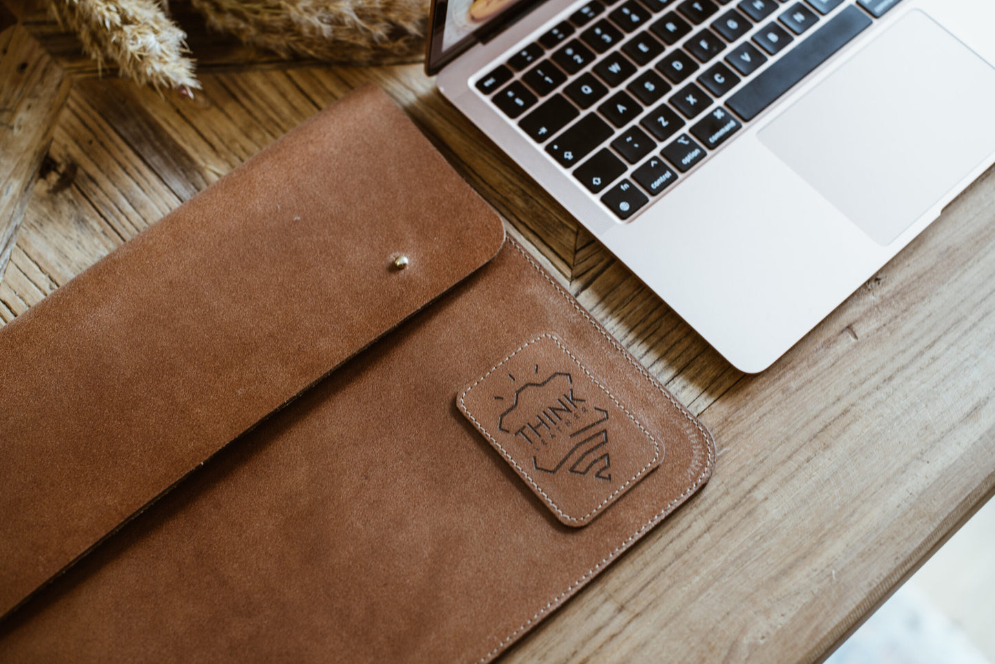 MACBOOK COVER 13" with flap Light brown-0