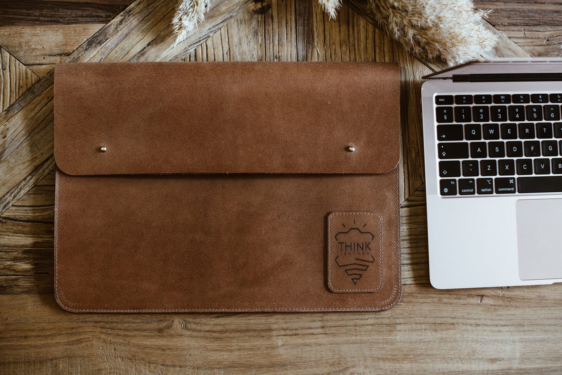 MACBOOK COVER 13" with flap Light brown-2