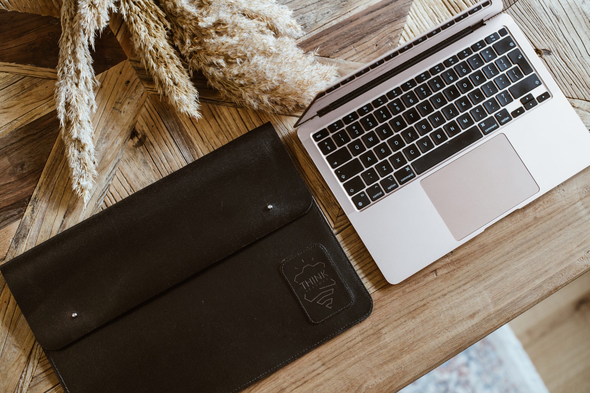 COVER MACBOOK 16" with flap black-2